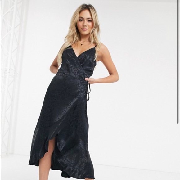 Abercrombie & Fitch Dresses & Skirts - Abercrombie & Fitch Wrap dress